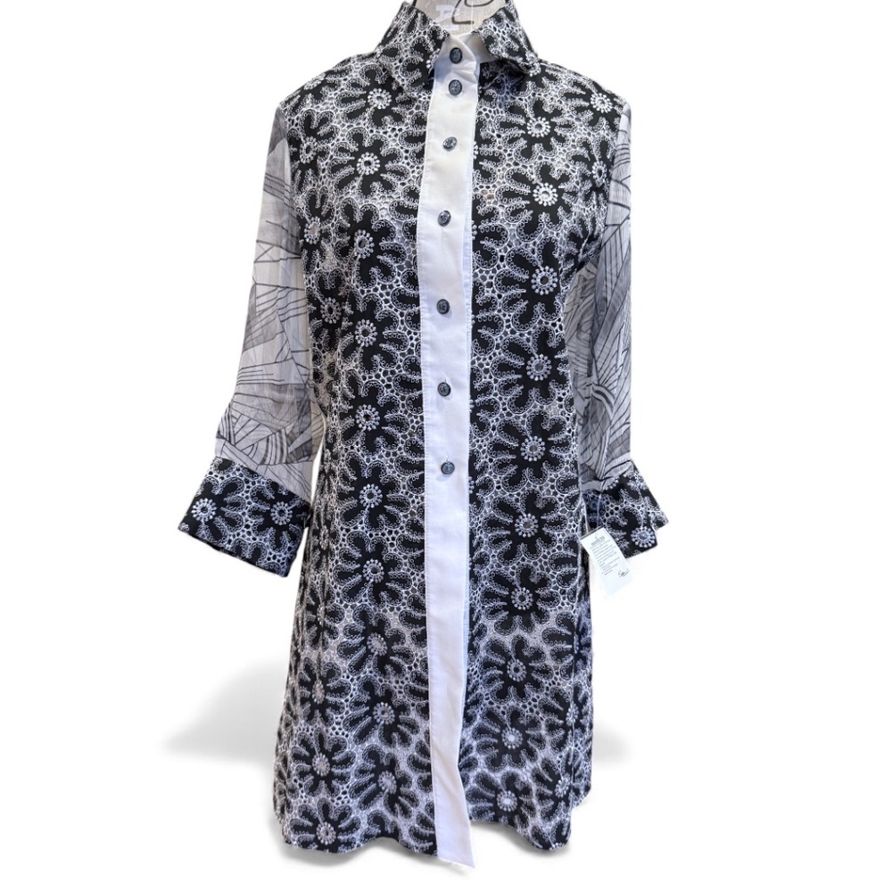 Save The Queen! Sheer Embroidered Layering Dress Cover-Up – Size M – NWT
